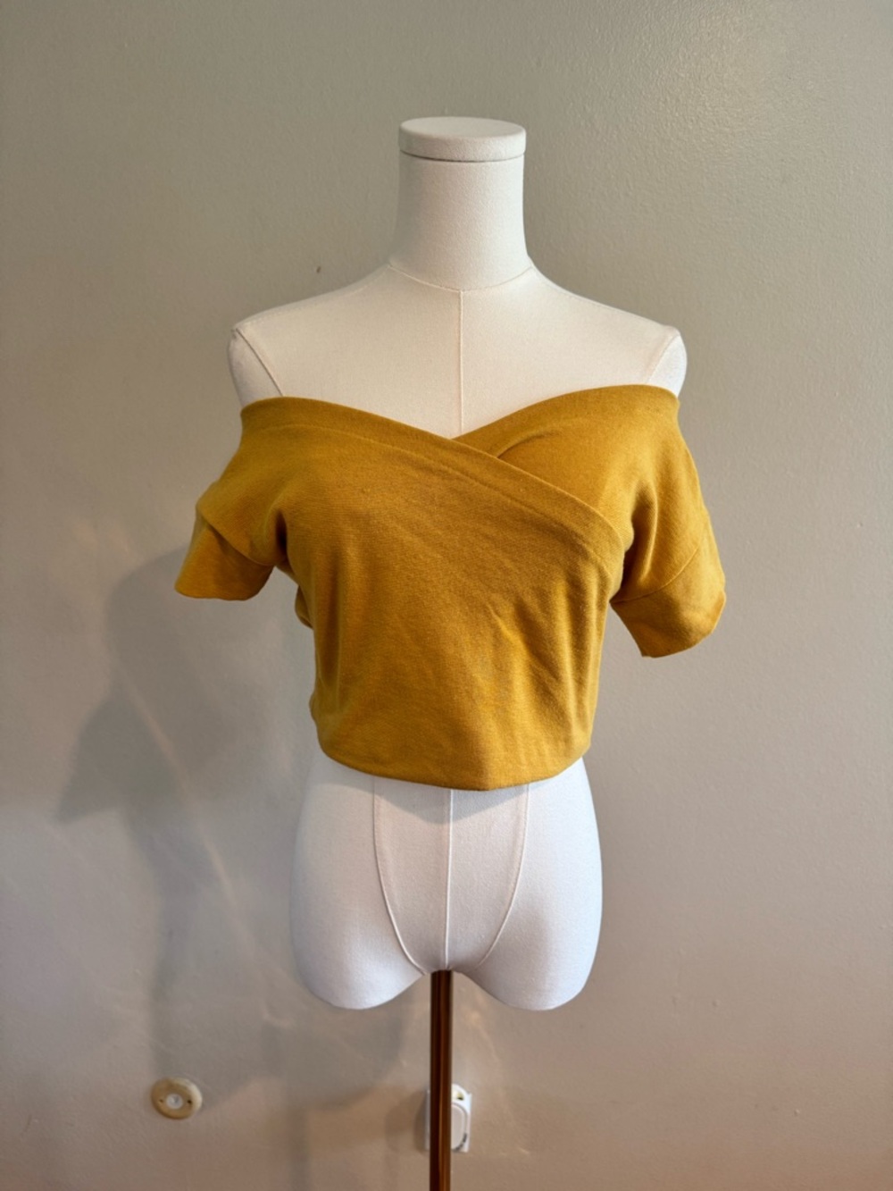 Vintage 1990s Compagnie Internationale Express Off-Shoulder Mustard Crop Top